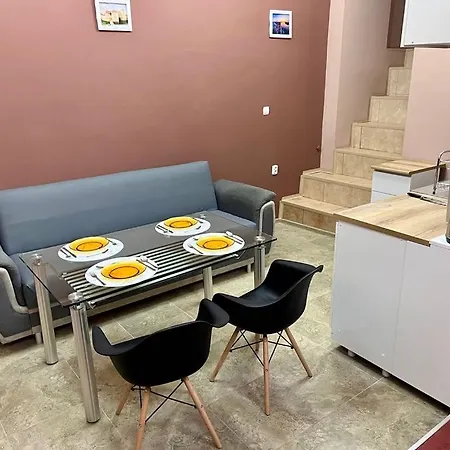 за гости николови Apartment *